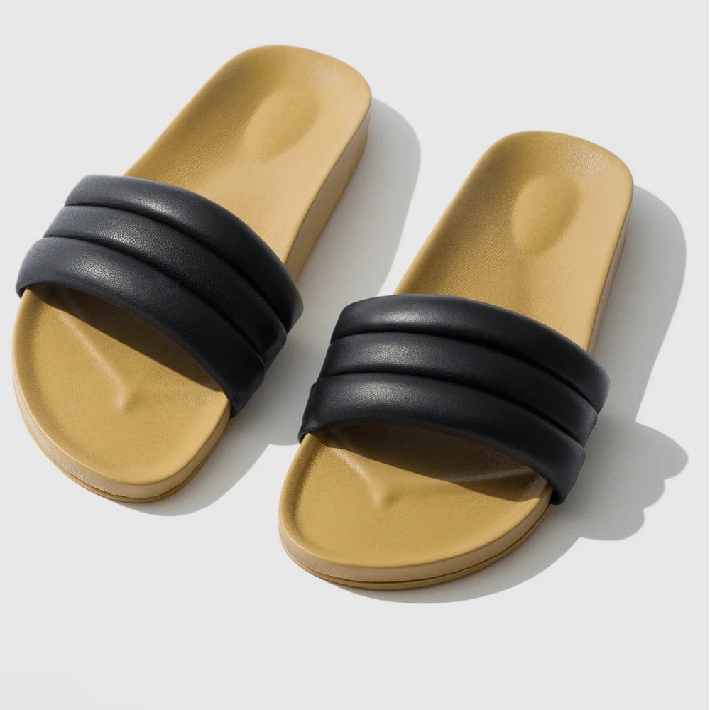 Beatrice Valenzuela slippers